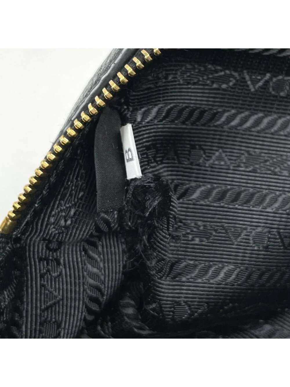 Prada Makeup Pouch Leather Nero